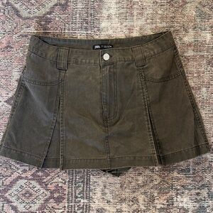 Zara Pleated Mini Skort